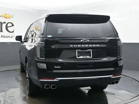 New 2026 Chevrolet Suburban High Country image 14