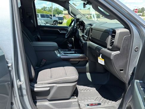 New 2026 Chevrolet Silverado 1500 LT AWD/4WD image 13