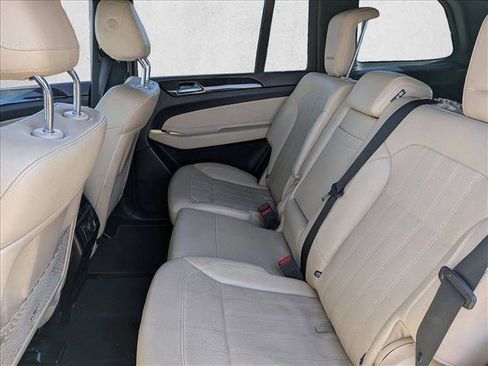 Used 2018 Mercedes-Benz GLS 450 4MATIC image 16