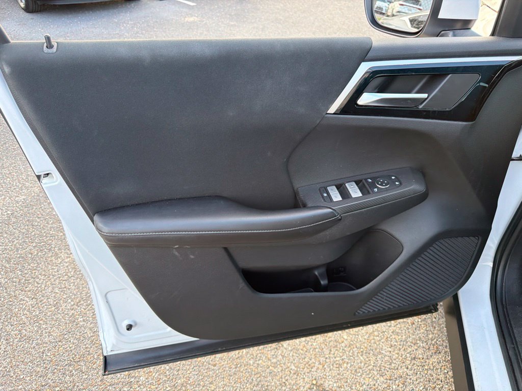Used 2022 Mitsubishi Outlander ES FWD image 18