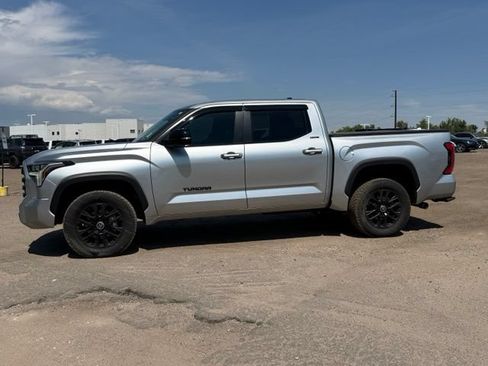 Used 2024 Toyota Tundra Limited AWD/4WD image 2