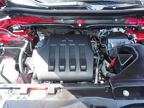 Used 2024 Mitsubishi Eclipse Cross LE image 10