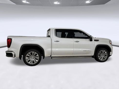 Used 2022 GMC Sierra 1500 Denali w/ Denali Reserve Package AWD/4WD image 8