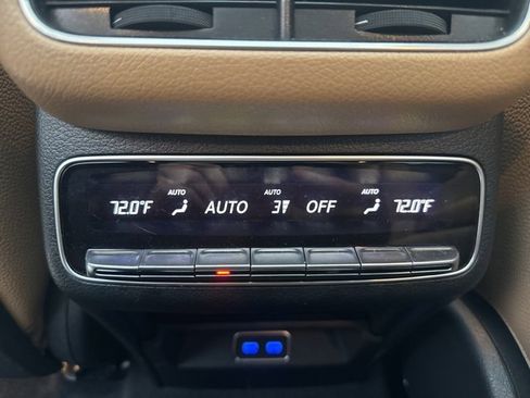 Used 2024 Mercedes-Benz GLS 580 4MATIC image 34