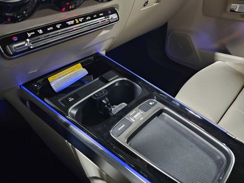 New 2026 Mercedes-Benz GLB 250 4MATIC image 28