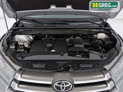 Used 2018 Toyota Highlander XLE w/ Protection Package #3 AWD/4WD image 16