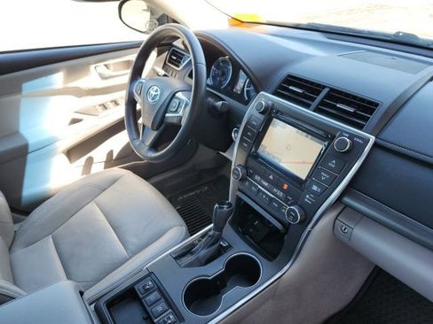 Used 2015 Toyota Camry XLE FWD image 21