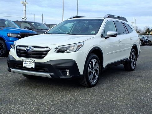 Used 2020 Subaru Outback Touring image 3