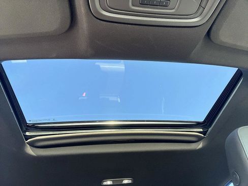 Used 2022 GMC Sierra 1500 Denali w/ Denali Premium Package image 17