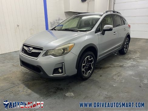 Used 2017 Subaru Crosstrek 2.0i Limited image 7