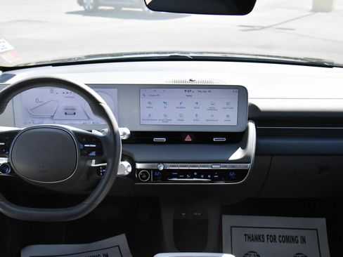 Used 2024 Hyundai Ioniq 5 SEL RWD image 39