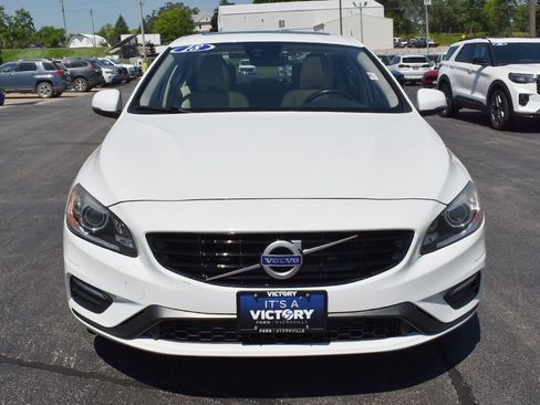 Used 2018 Volvo S60 T5 Dynamic AWD/4WD image 21