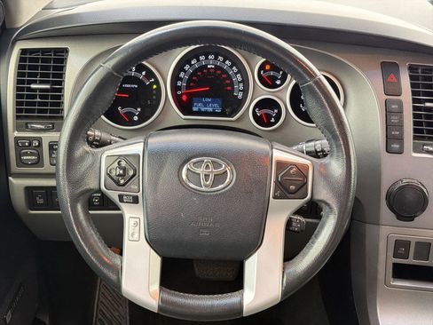 Used 2017 Toyota Sequoia Limited w/ Safety & Convenience Package RWD image 17
