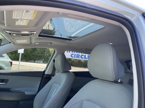 Certified 2024 Hyundai Kona Limited FWD image 21