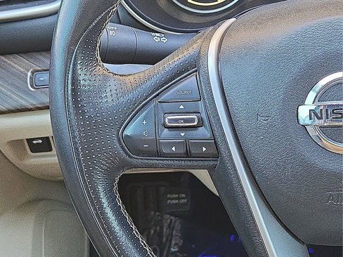 Used 2016 Nissan Maxima Platinum w/ Interior Lighting Package image 18