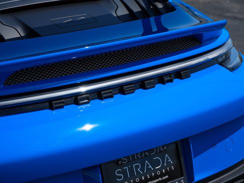 Used 2022 Porsche 911 GT3 RWD image 8