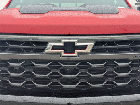 Certified 2024 Chevrolet Silverado 1500 ZR2 w/ Technology Package image 9