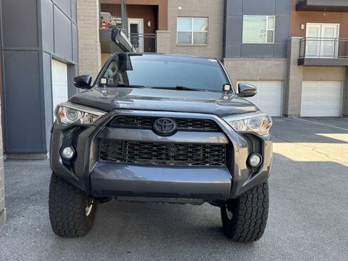 Used 2016 Toyota 4Runner SR5 Premium AWD/4WD image 9