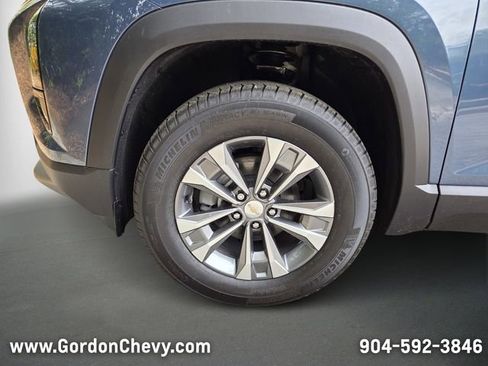 New 2026 Chevrolet Equinox LT w/ Convenience Package II AWD/4WD image 13