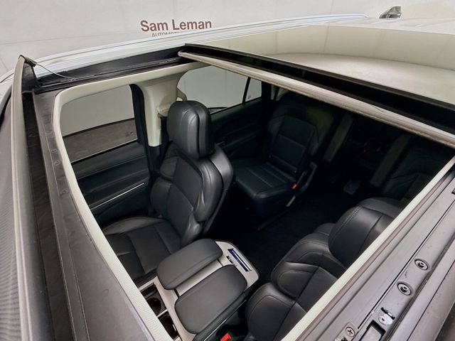 Used 2025 Lincoln Navigator Reserve AWD/4WD image 23