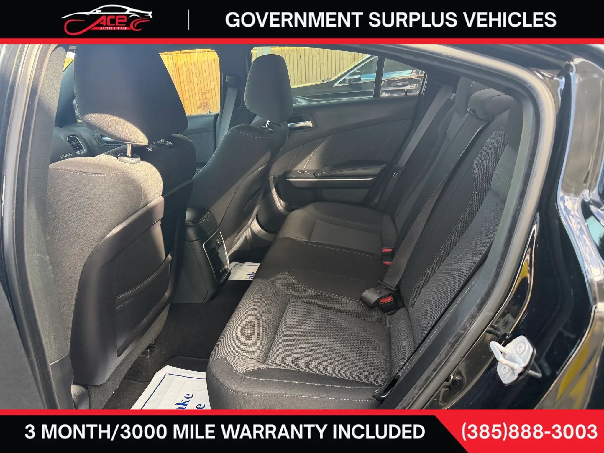 Used 2019 Dodge Charger SXT w/ Travel & Safety Group RWD image 11
