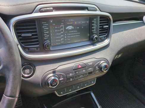 Used 2017 Kia Sorento SX AWD/4WD image 30
