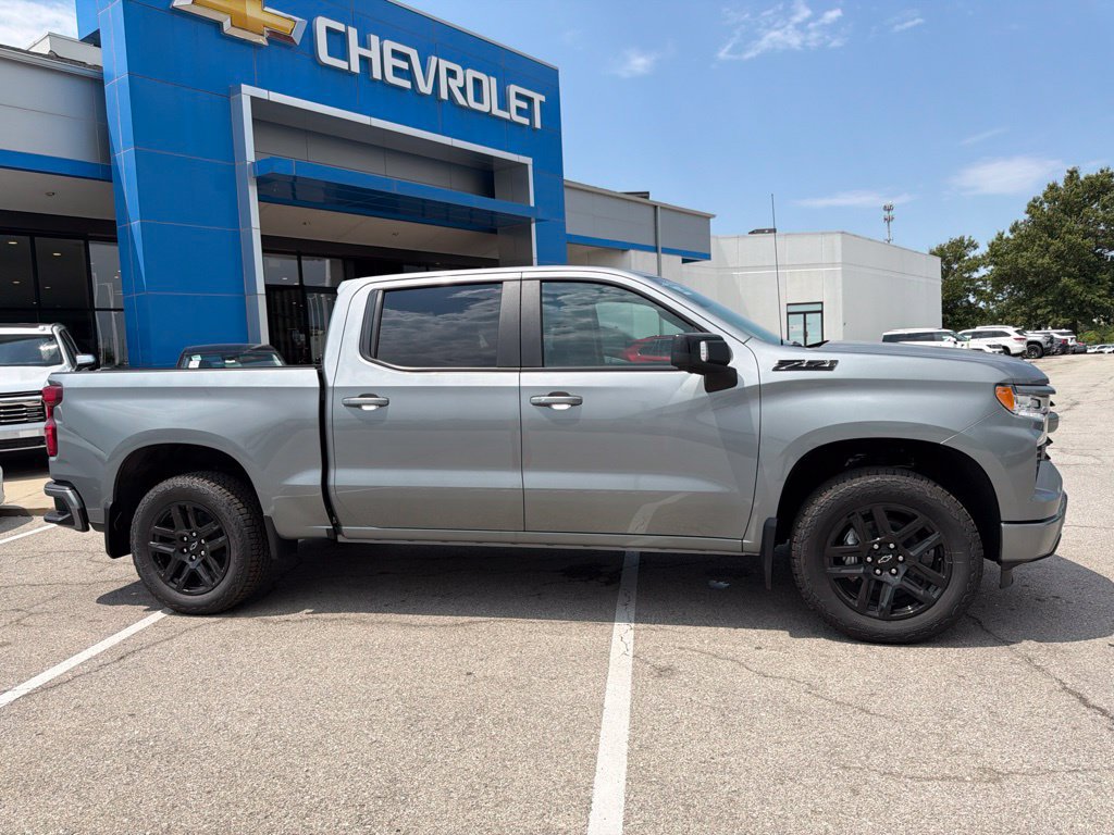 New 2026 Chevrolet Silverado 1500 RST AWD/4WD image 2