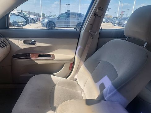 Used 2007 Buick LaCrosse CX FWD image 18