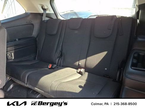 Used 2023 Subaru Ascent Premium w/ Convenience Package image 12