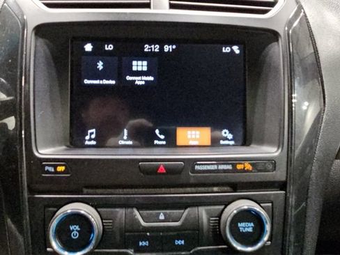 Certified 2017 Ford Explorer XLT w/ Equipment Group 202A AWD/4WD image 15