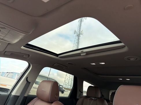 Used 2020 Buick Enclave Avenir w/ Avenir Technology Package image 22