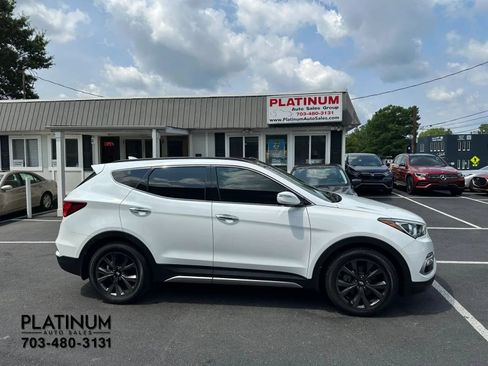 Used 2017 Hyundai Santa Fe Sport w/ Cargo Package AWD/4WD image 2
