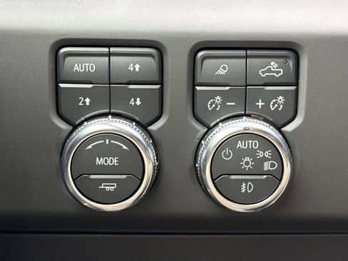 Used 2024 GMC Sierra 1500 AT4X AWD/4WD image 27