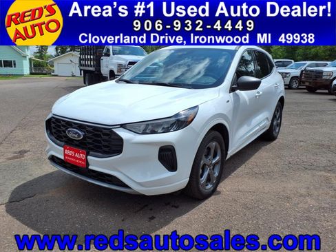 Used 2023 Ford Escape ST-Line image 1