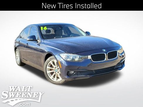Used 2016 BMW 320i Sedan image 1