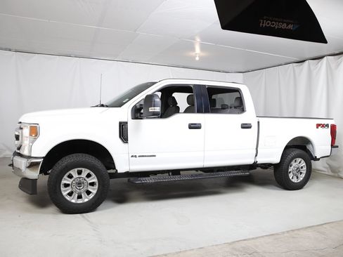 Used 2022 Ford F250 XLT w/ FX4 Off-Road Package AWD/4WD image 20
