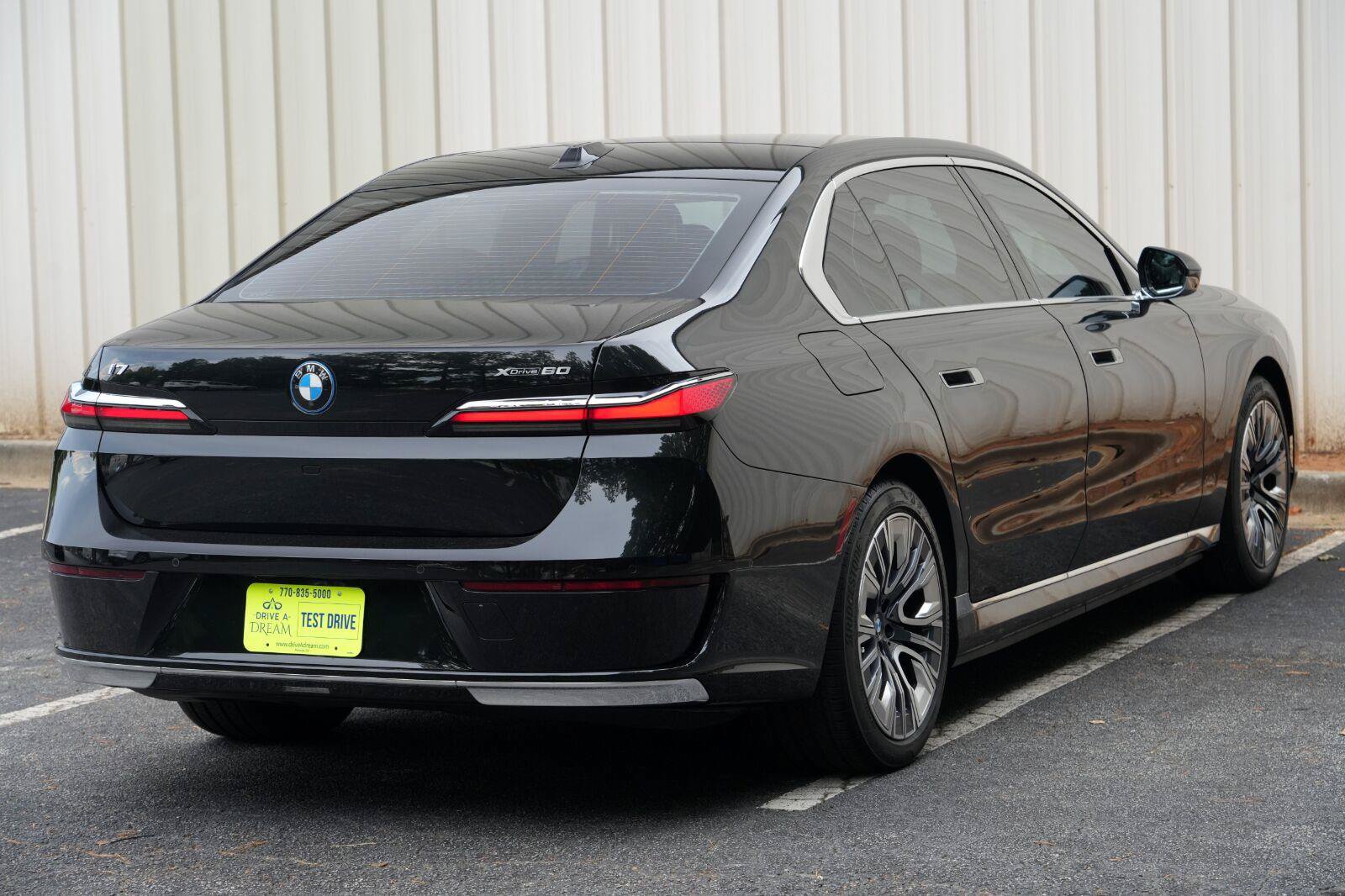 Used 2023 BMW i7 xDrive60 AWD/4WD image 60