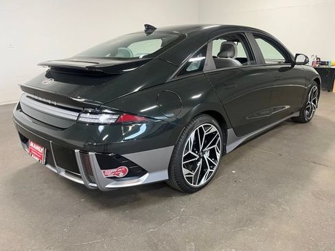 Used 2023 Hyundai Ioniq 6 SEL RWD image 3