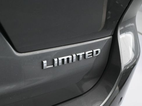 Used 2022 Jeep Grand Cherokee L Limited RWD image 38