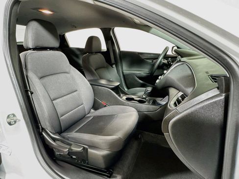 Used 2024 Chevrolet Malibu RS FWD image 24