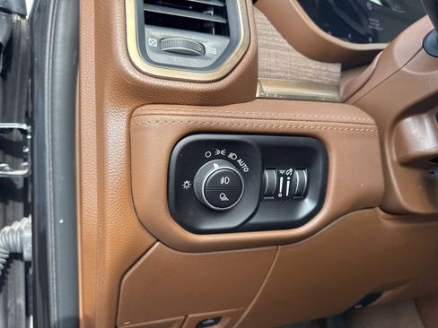 Used 2024 RAM 3500 Limited w/ Safety Group image 15