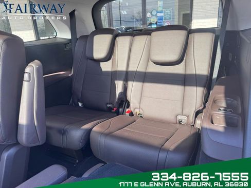 Used 2023 Mercedes-Benz GLS 450 4MATIC image 14