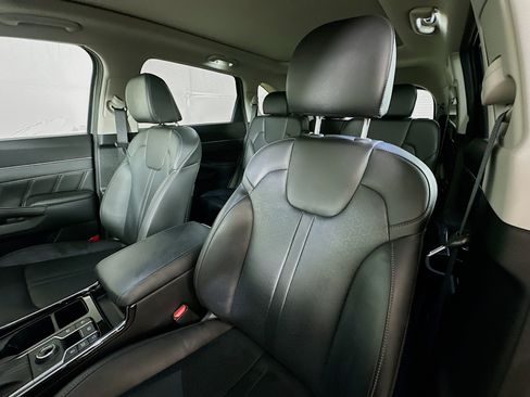 Certified 2023 Kia Sorento SX AWD/4WD image 21