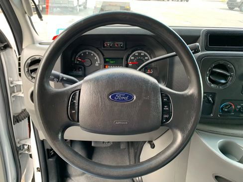 Used 2013 Ford E-450 and Econoline 450 Super Duty w/ PWR Locks & Windows Group image 10