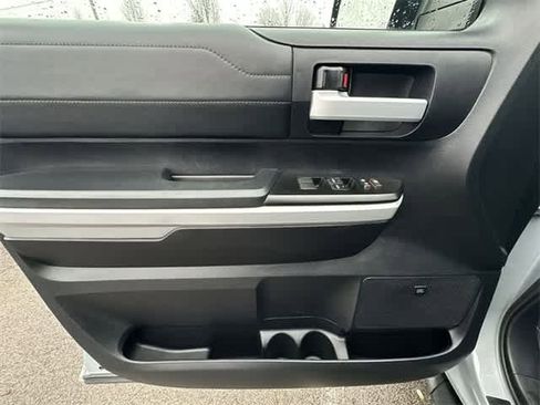 Used 2019 Toyota Tundra Limited image 18