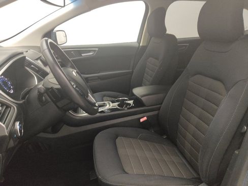 Used 2018 Ford Edge SEL image 17