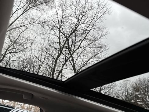 Used 2023 Nissan Rogue SV w/ SV Premium Package image 13