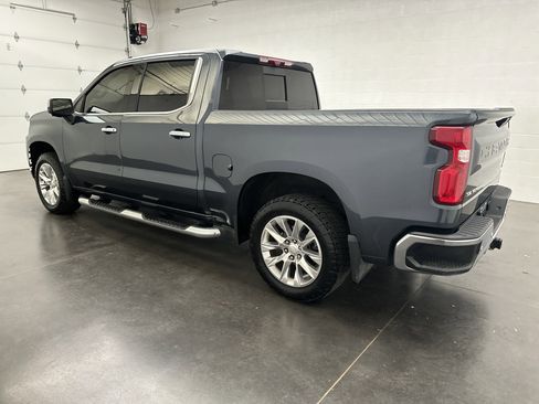 Used 2022 Chevrolet Silverado 1500 LTZ w/ LTZ Premium Package image 7