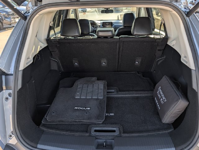 Used 2023 Nissan Rogue SL AWD/4WD image 30