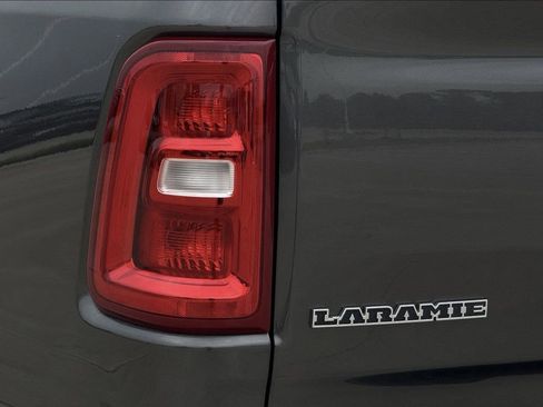 Used 2025 RAM 1500 Laramie w/ Sport Appearance Package AWD/4WD image 10